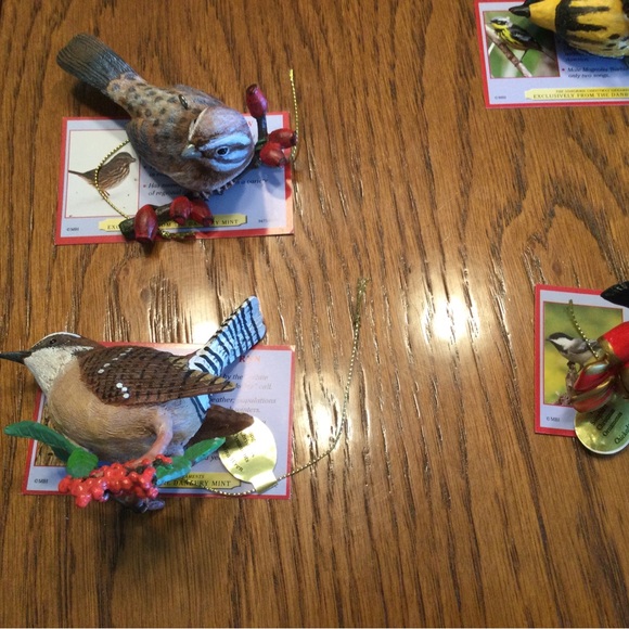 Danbury Mint Songbird Ornaments Set of 25 - Picture 6 of 7